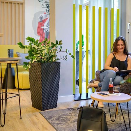 Ibis Hotel Frankfurt Messe West Франкфурт на Майн Екстериор снимка