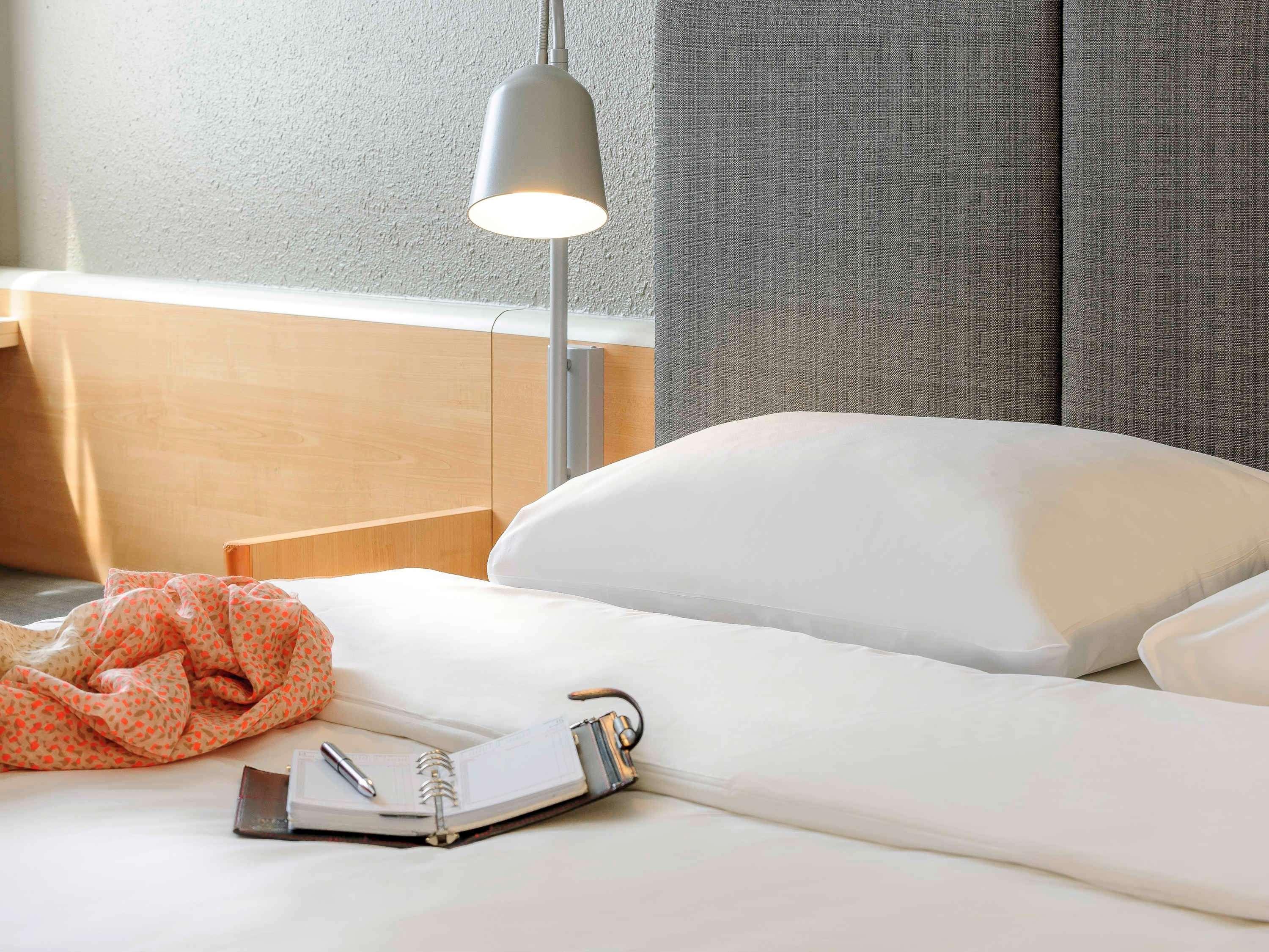 Ibis Hotel Frankfurt Messe West Франкфурт на Майн Екстериор снимка